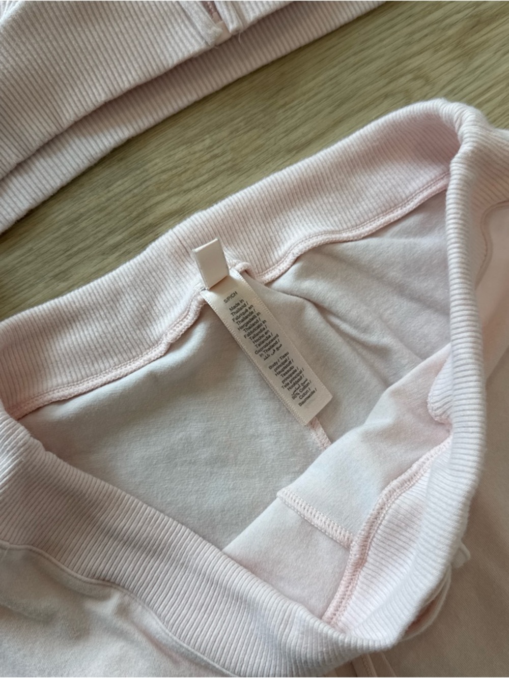 SKIMS Baby Pink 3 Piece Matching Set - Picture 5 of 7